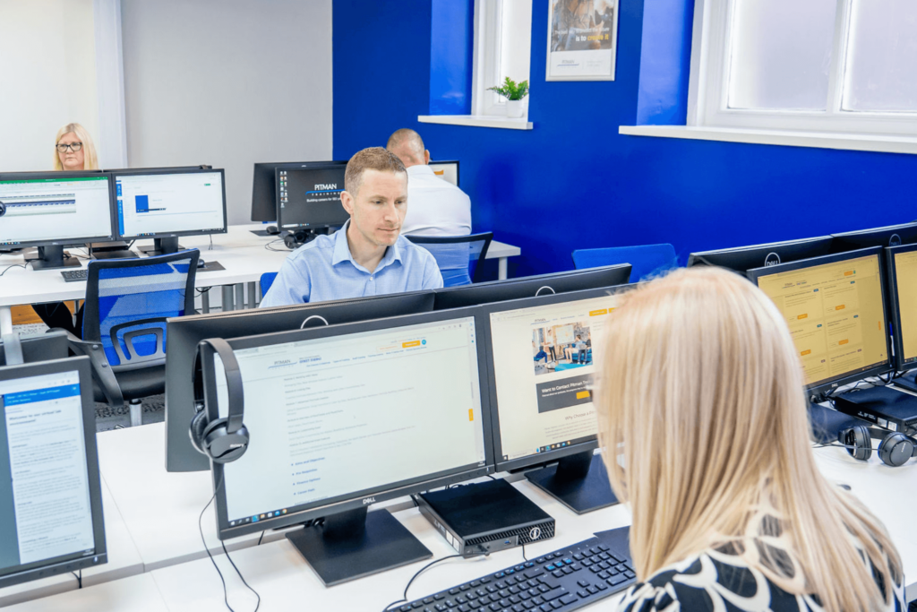 Why Do People Choose Pitman Training - Pitman UK